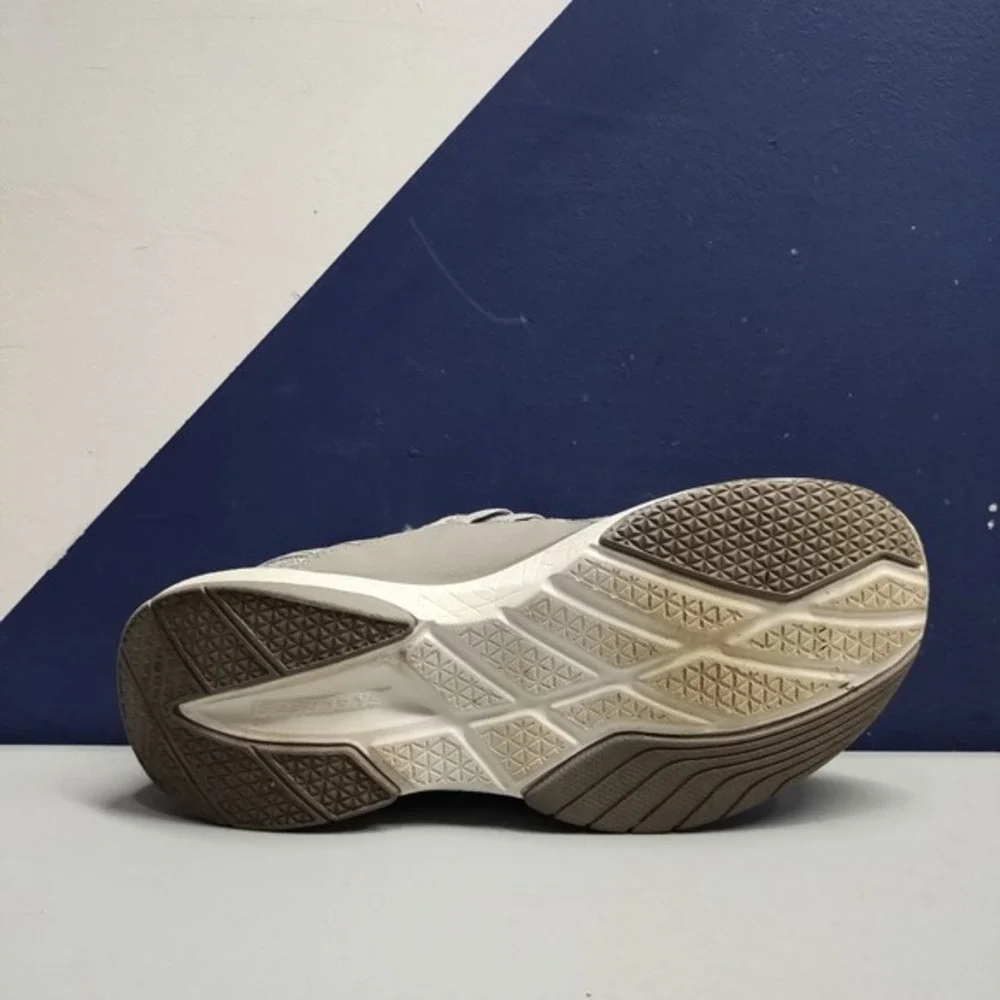 Skechers Air Cooled Slip-on Shoes Womens Size 9 Gray‎ White Memory Foam Comfort